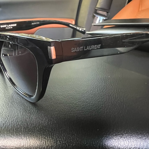 Saint Laurent sunglasses - Picture 1 of 8